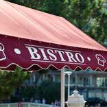 awning with signage vinyl lettering | © Orafol